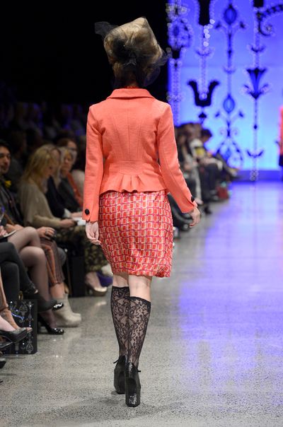 									CRAWFORD 'EYE CANDY' JACKET
								, 			TEST PATTERN 'UNION SQUARE' TOP
								, 			GILLESPIE 'GLAMOUR MODEL' SKIRT
								, 			KIMBERLEY 'DIAMOND MINE' ACCESSORY
			