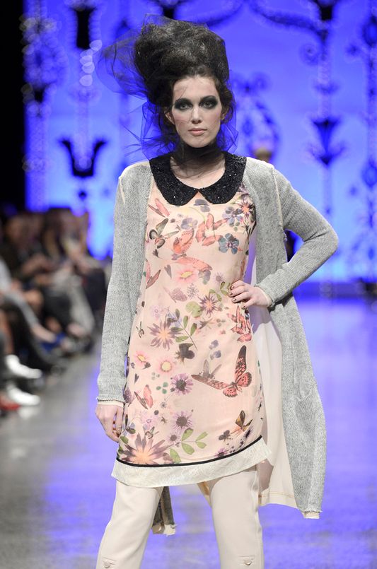 									YEATS 'WEEKEND BLISS' CARDIGAN
								, 			WOODLANDS 'BEADING HEART' DRESS
								, 			MADISON 'FANCY PANTS' PANT
			