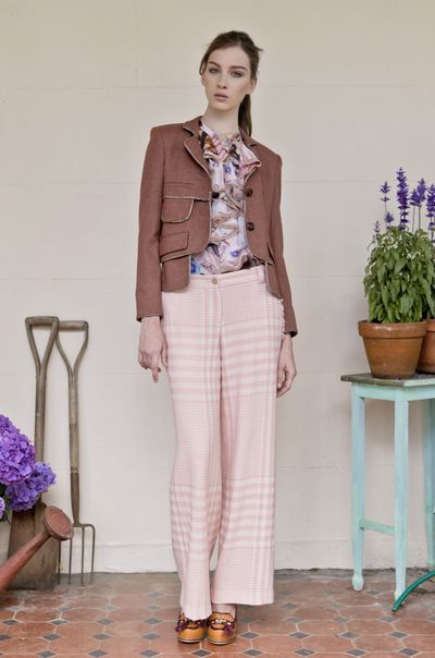 									Bordeaux 'Pick Pocket' Jacket
								, 			Animal Tea Party 'Party Animals' Blouse
								, 			Lamington 'Square Stance' Pant
			