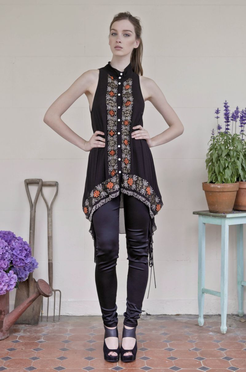 									Andromeda 'Clockwork Orange' Top
								, 			Aladdin 'Ventura Thighway' Pant
			