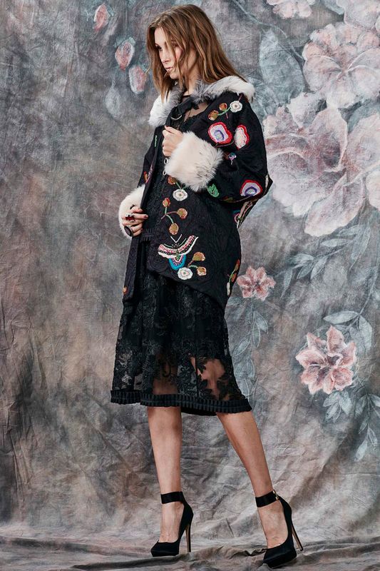 									DUAL TONES COAT
								, 			SHIMMY SHAKES SKIRT
			