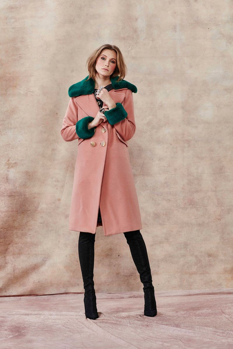 									COLLAR
								, 			PRETTY PLEASE JACKET
								, 			CUFFS
			