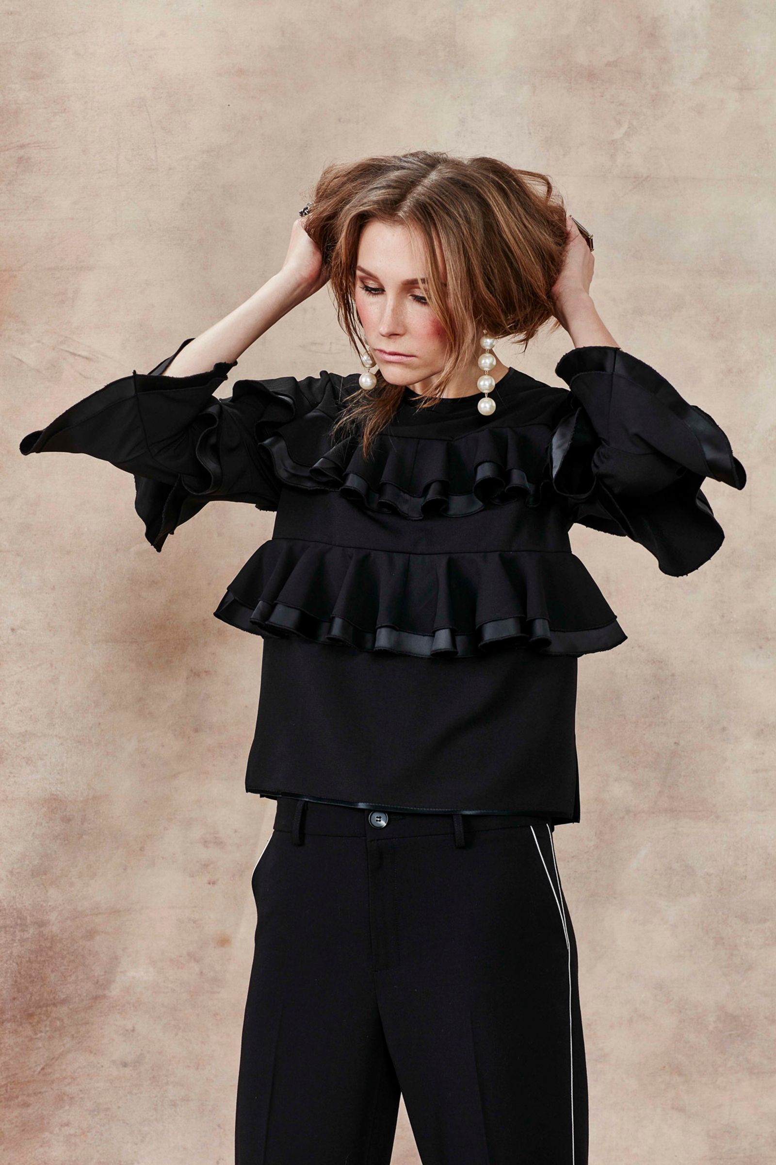 									RUFF IDEA TOP
								, 			KING OF THE PIPE PANTS
			