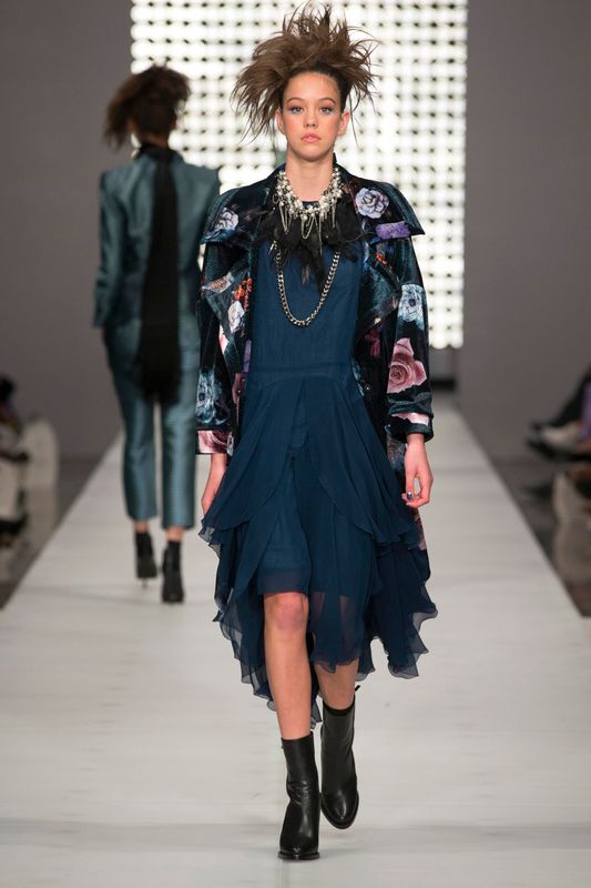 									VELVET UNDERGROUND 'CLOAK AND MIRRORS' COAT
								, 			NORTHERN SKIES 'STEALING BEAUTY' DRESS
			