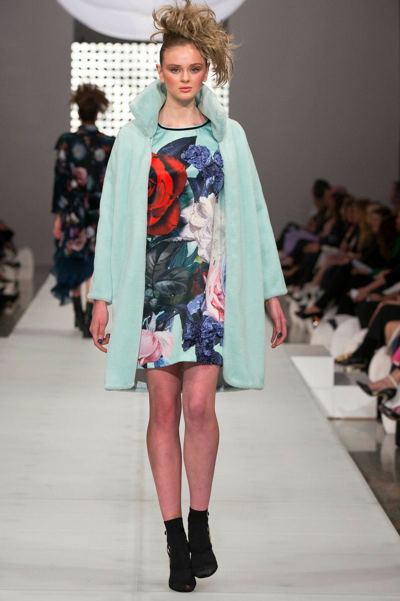 									SUNDAE FUNDAY 'MY FUR LADY' COAT
								, 			KEW GARLAND 'LOVE & KISSES' DRESS
			