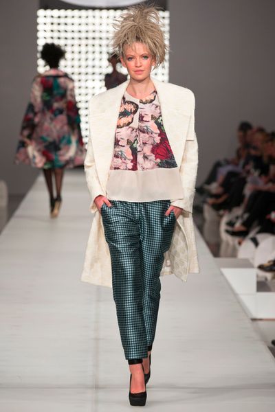 									COAT - SHOWPIECE
								, 			GARDEN ROMANCE 'FLARE AND SQUARE' TOP
								, 			PANTS - SHOWPIECE
			