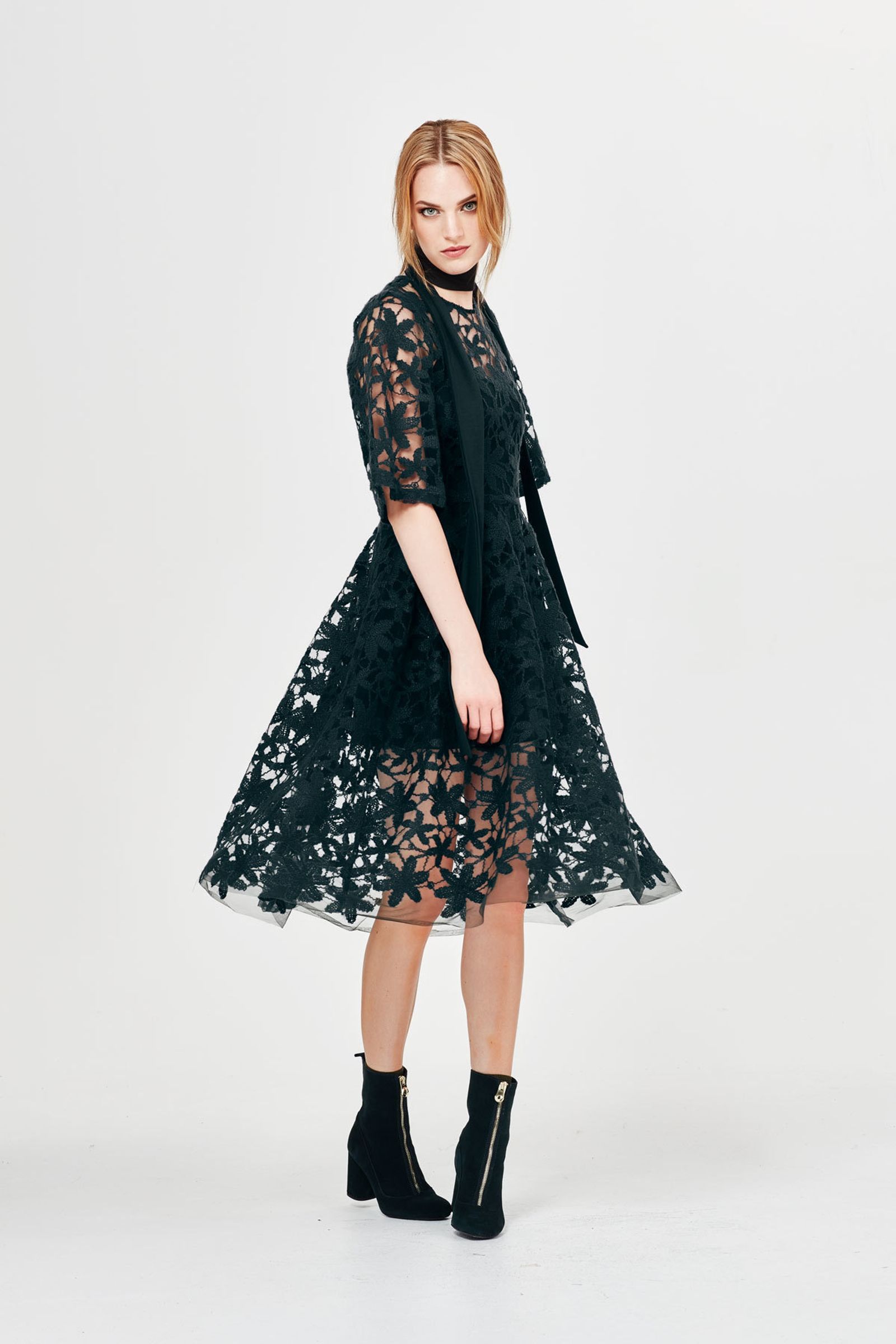 									FROSTED FLAKES 'BEGGING FOR THREAD' DRESS
			