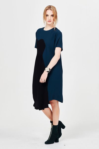 									WAVE RIDER 'BLOCK AND ROLL' DRESS
			