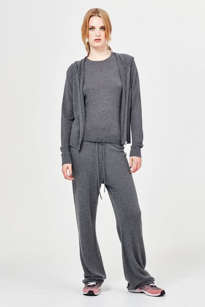 									YARN OWL 'PHAT PANTS' PANT
								, 			YARN OWL 'STITCHER + CATCHER' TOP
			