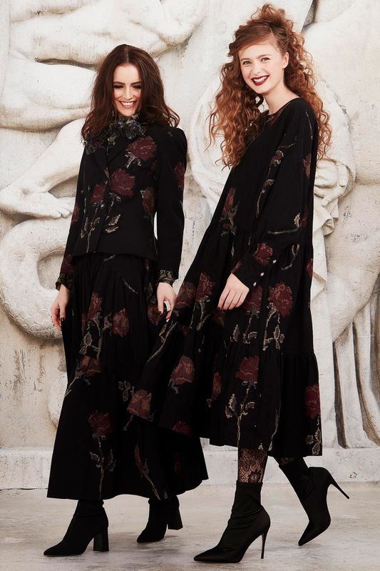 									DOUBLE UP JACKET
								, 			DRY YOUR TIERS SKIRT
								, 			SLEEV WHILE YOU CAN DRESS
			