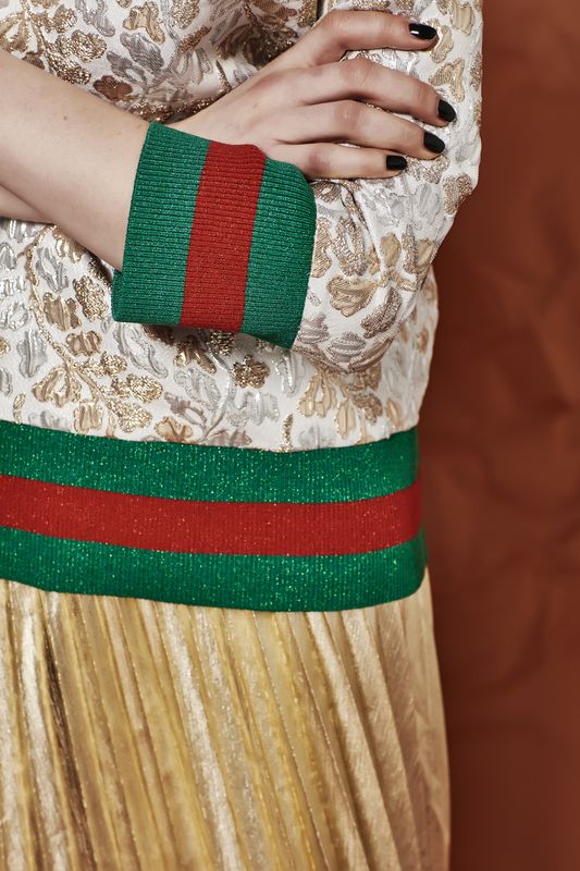 									GOING FOR GOLD TOP
								, 			PLEASED TO PLEAT YOU SKIRT
			