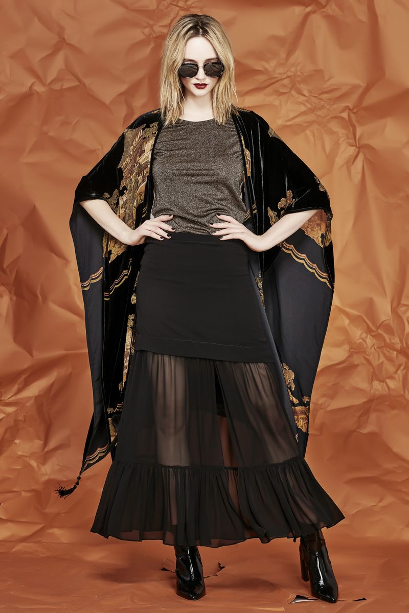 									SHIRLEY TEMPLE TOP
								, 			GET SHORTY TOP
								, 			LONG TRAIN RUNNING SKIRT
			