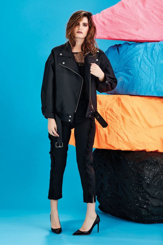 									POWER RUFFLE JACKET
								, 			RUFFLE ADDICTION PANT
			