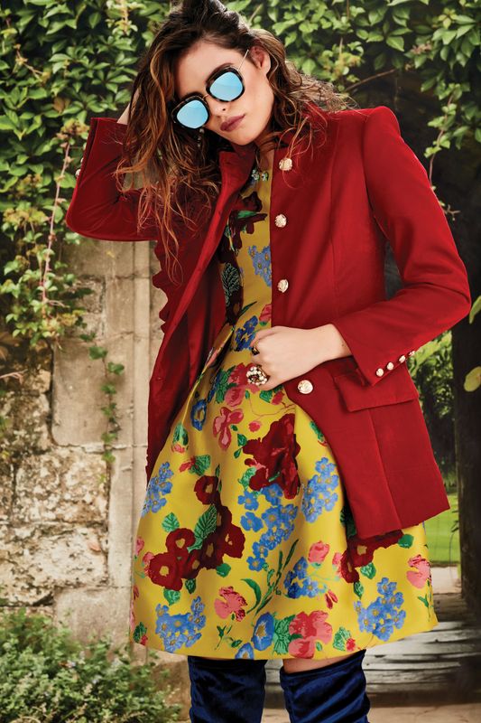 									PLEAT GUILTY SUNGLASSES
								, 			SHINING ARMOUR JACKET
								, 			DO YOU SEE WHAT I SEE? DRESS
			