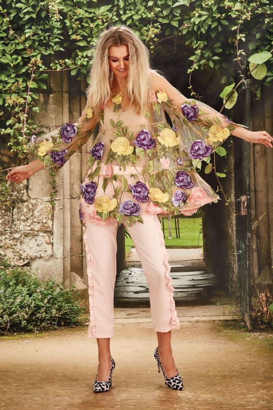 									TIER I AM TOP
								, 			RUFFLE ADDICTION PANT
			