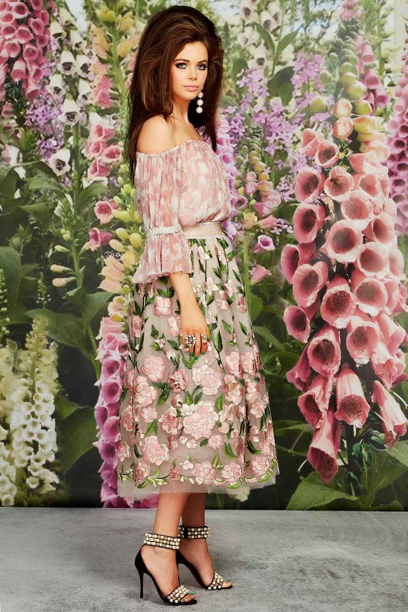 									SWAY AWAY WITH ME TOP
								, 			TOO GOOD TO BE TULLE SKIRT
			