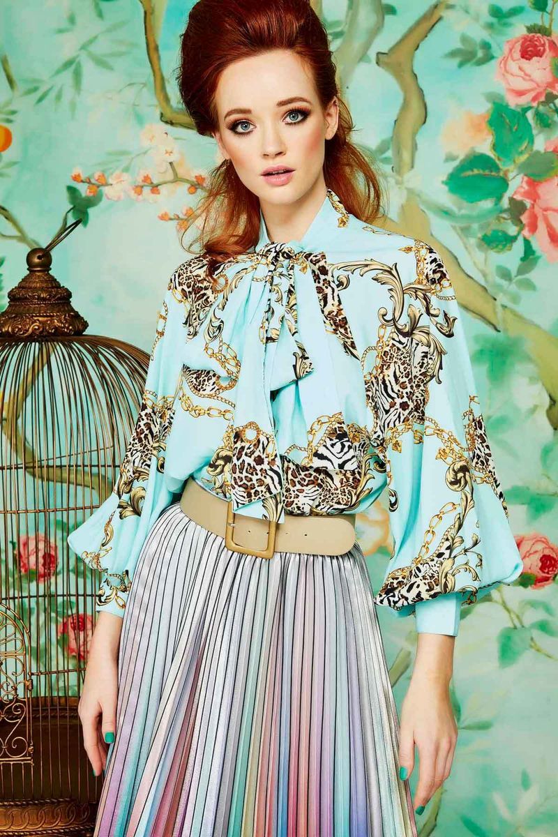 									HELLO KITTY BLOUSE
								, 			PLEATS PLEASE SKIRT
			