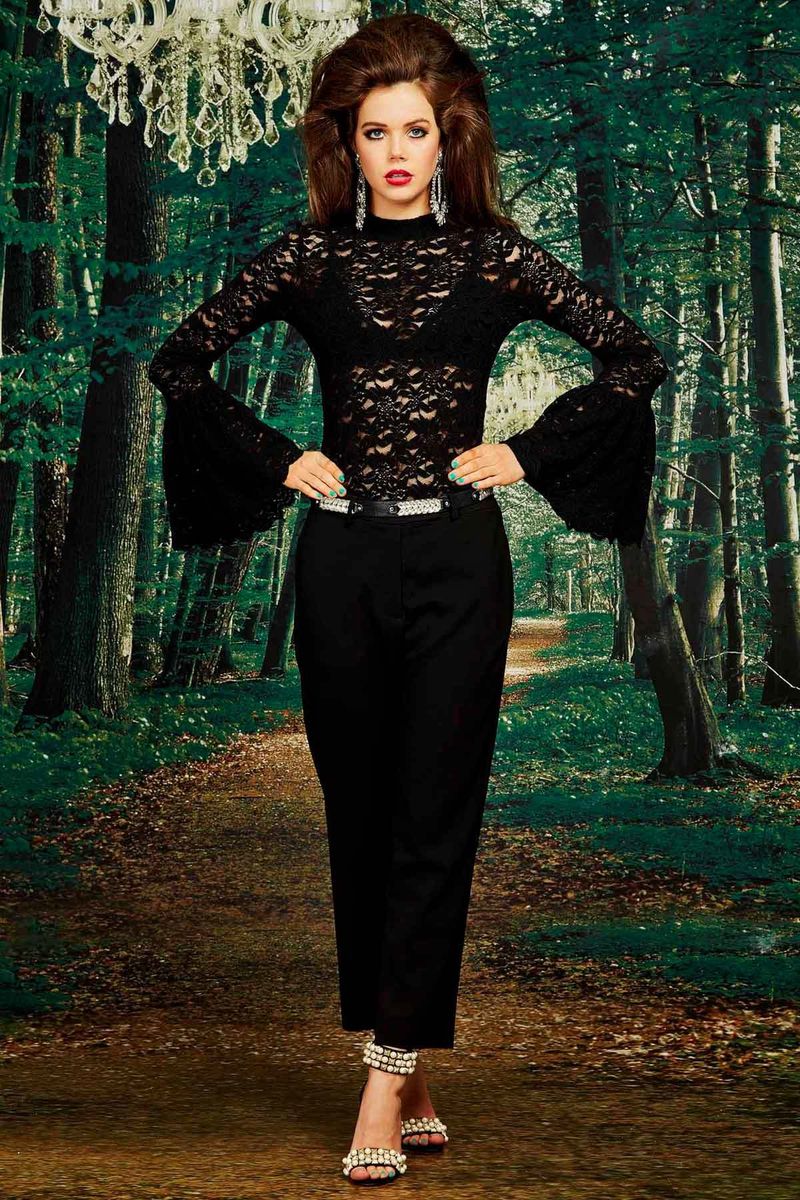 									FILL MY FLUTE TOP
								, 			STRUT ABOUT TOWN PANT
			