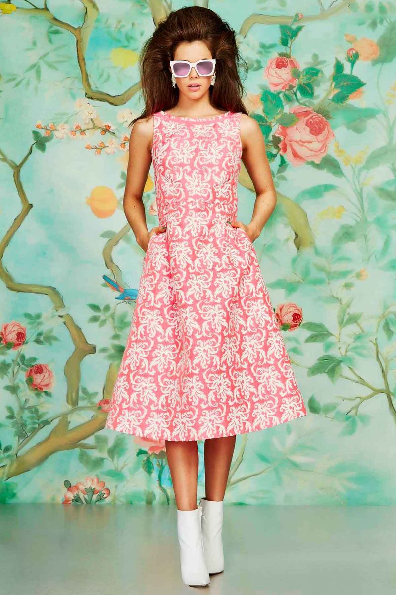 									HOT OFF THE DRESS DRESS
								, 			NEVER GO BACK SUNGLASSES
			