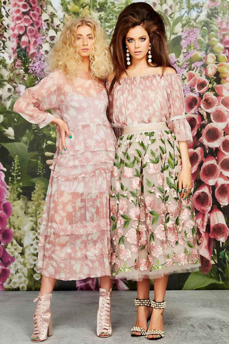 									APHRODITE'S NIGHTY DRESS
								, 			SWAY AWAY WITH ME TOP
								, 			TOO GOOD TO BE TULLE SKIRT
			