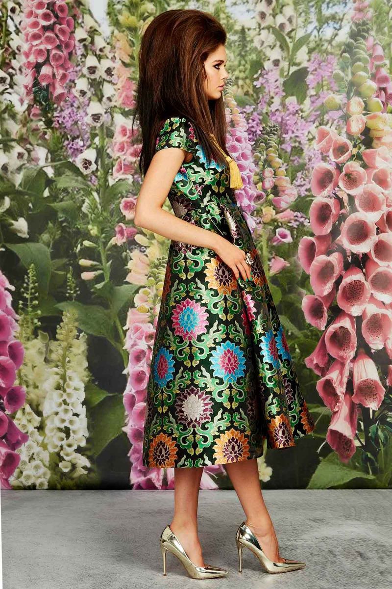 									A CHANGE OF ADDRESS DRESS
			