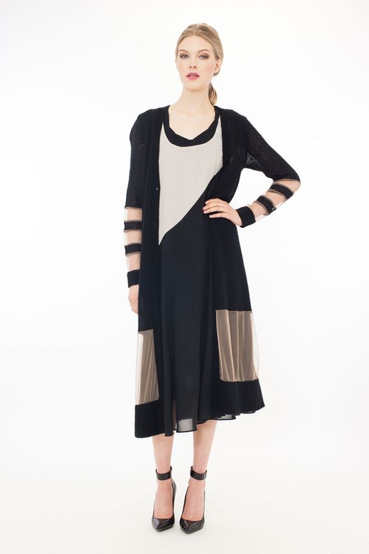 									Fable 'Brothers Primm' cardigan
								, 			Bewitching 'Damsel in Distress' dress
			