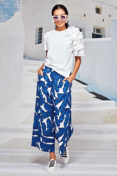 									UP THE CUFF PANT
								, 			NEVER GO BACK SUNGLASSES
								, 			ONE SIDED RUFF T-SHIRT
			