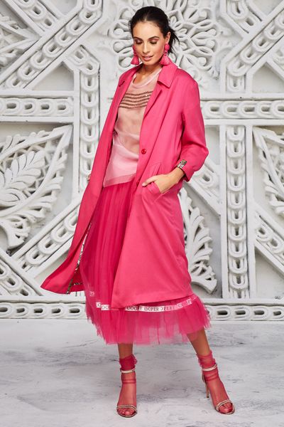 									DUSTER TIME COAT
								, 			STORY OF SHEER TOP
								, 			TULLISE SKIRT
			