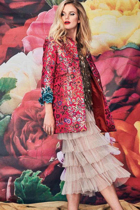 									SNAKE CHARMER COAT
								, 			NO LAUGHING FLAPPER
								, 			LAYER, UPPER LAYER SKIRT
			