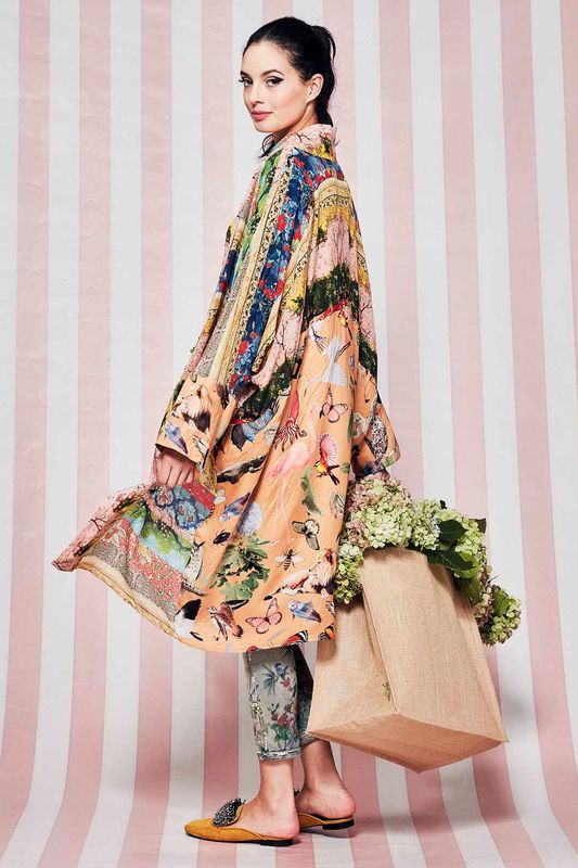 									FLORA ADORER KIMONO
								, 			SEE YOU IN MY JEANS JEAN
			