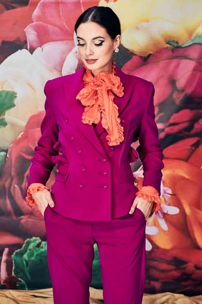 									FRAY FOR ME SHIRT
								, 			NO BREAST FOR THE WICKED JACKET
								, 			STRUT ABOUT TOWN PANTT
			