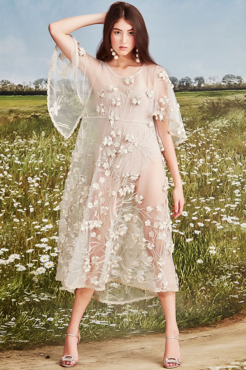 									KISS FROM A ROSE DRESS
			