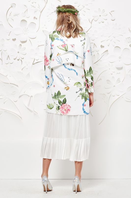 									FRILL-LIFE COAT
								, 			TWO TONE COMPLEX SKIRT
			