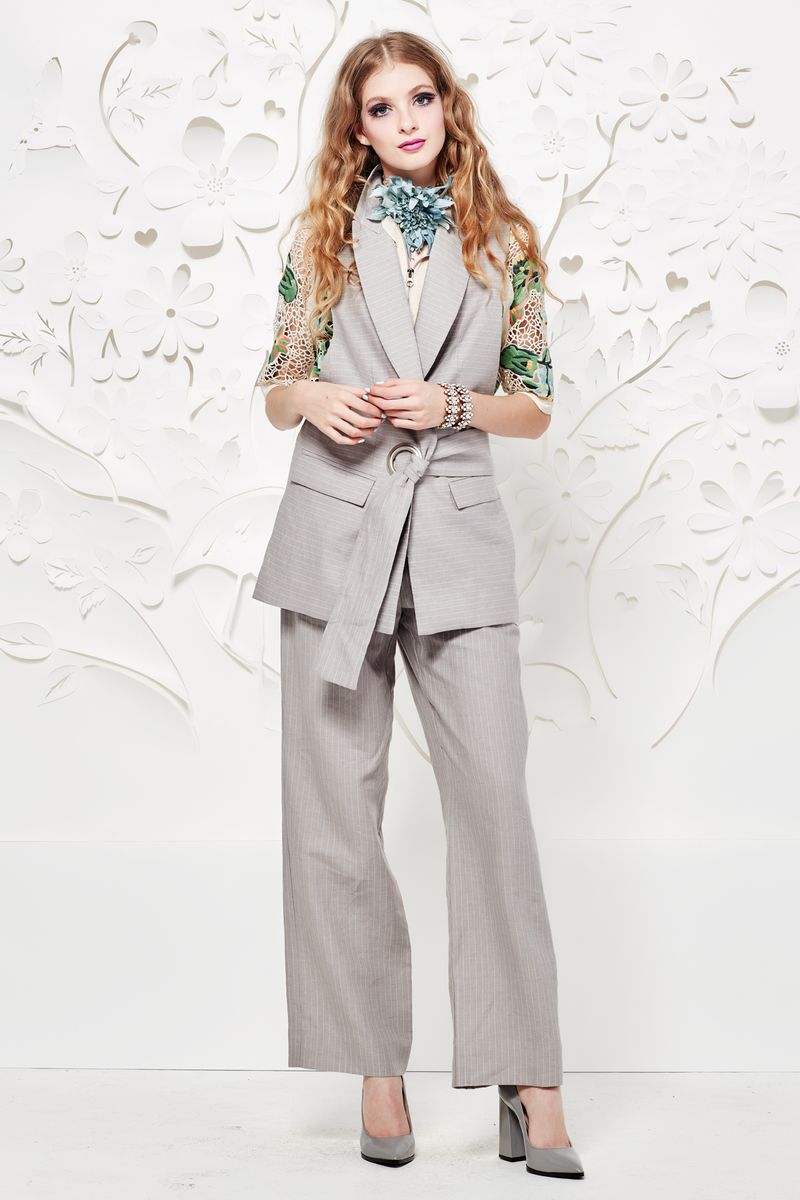 									VESTED INTEREST VEST
								, 			NAVIGATE HER TOP
								, 			FALL INLINE PANT
			