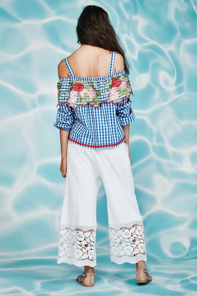 									EYE OF THE BARE SHOULDER TOP
								, 			STRETCH COMEDY PANT
			