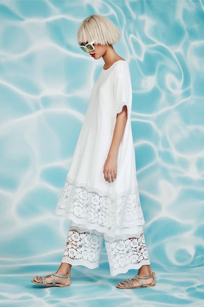 									IT'S A SMOCKOUT DRESS
								, 			STRETCH COMEDY PANT
			